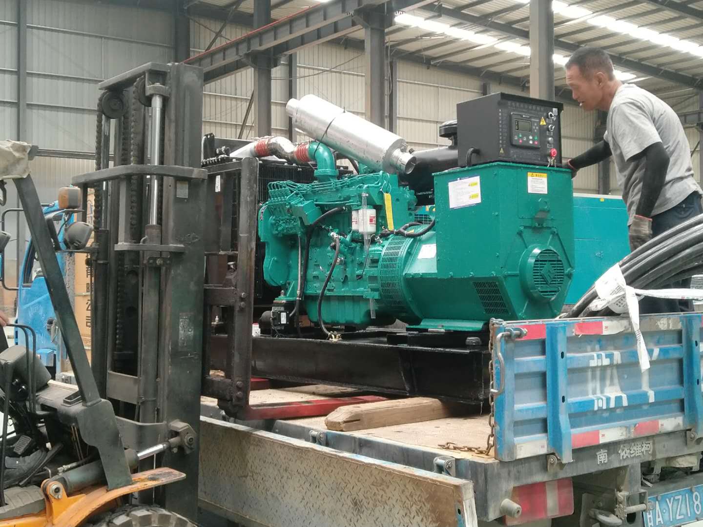 康明斯(si)柴油發電機怎麼(me)操作